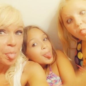 Meet your Posher, Rj